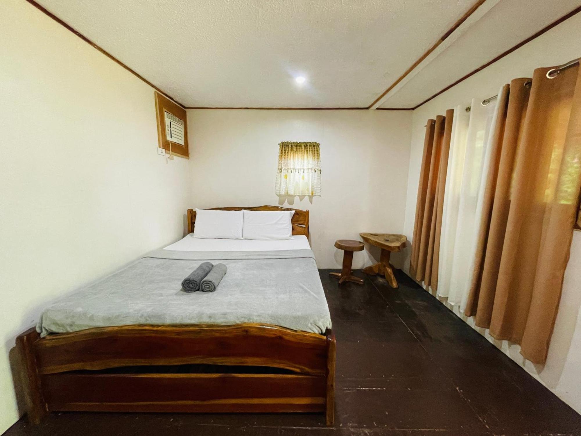 Travis Post Homestay Siquijor Exterior photo